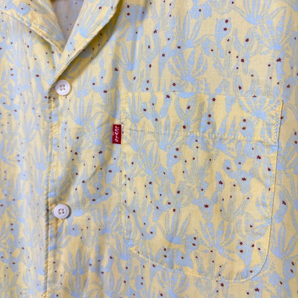 Levis Cactus Print‎ Shirt Mens M Yellow Camp Collar Desert Floral Button Up